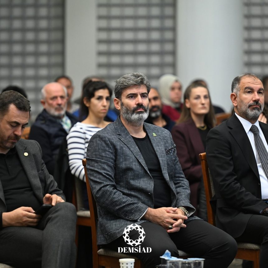 DEMSİAD Kat Mülkiyeti ve Site Yönetimi Seminerinde (2)