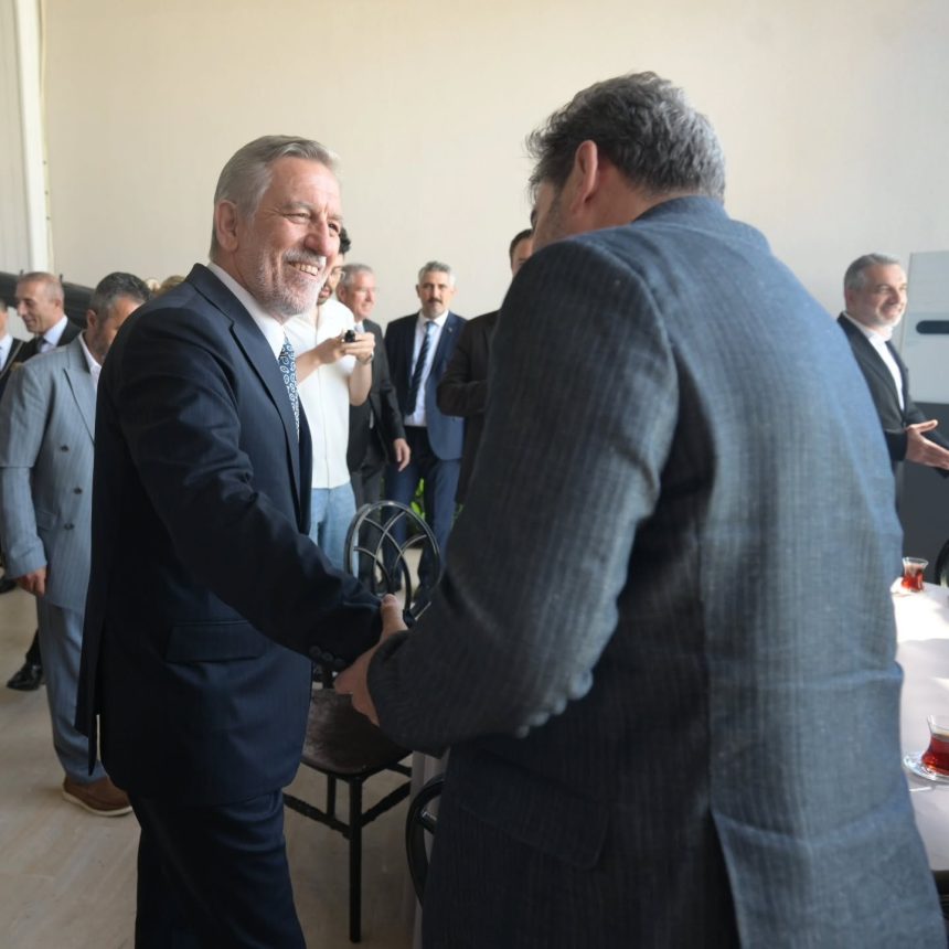TÜGEM Bursa Panelinde Ekonomi ve Yatırım Gündemi Değerlendirildi (1)
